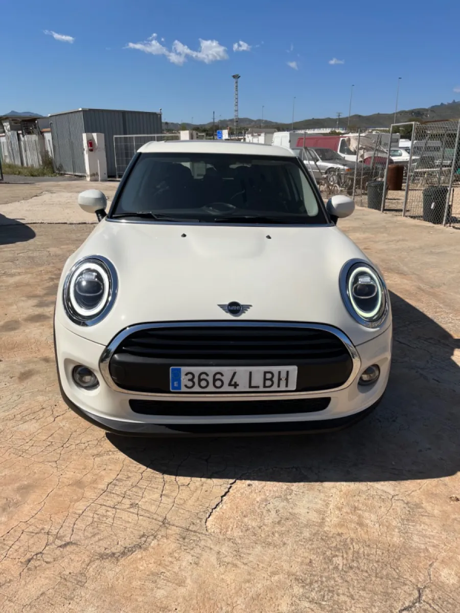 Mini Cooper  - Image 2