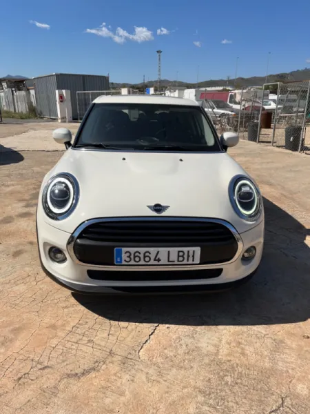 Mini Cooper  - Image 2