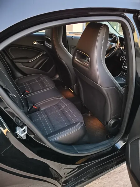 Vendo Mercedes 200 CDI  4Matic  - Image 9